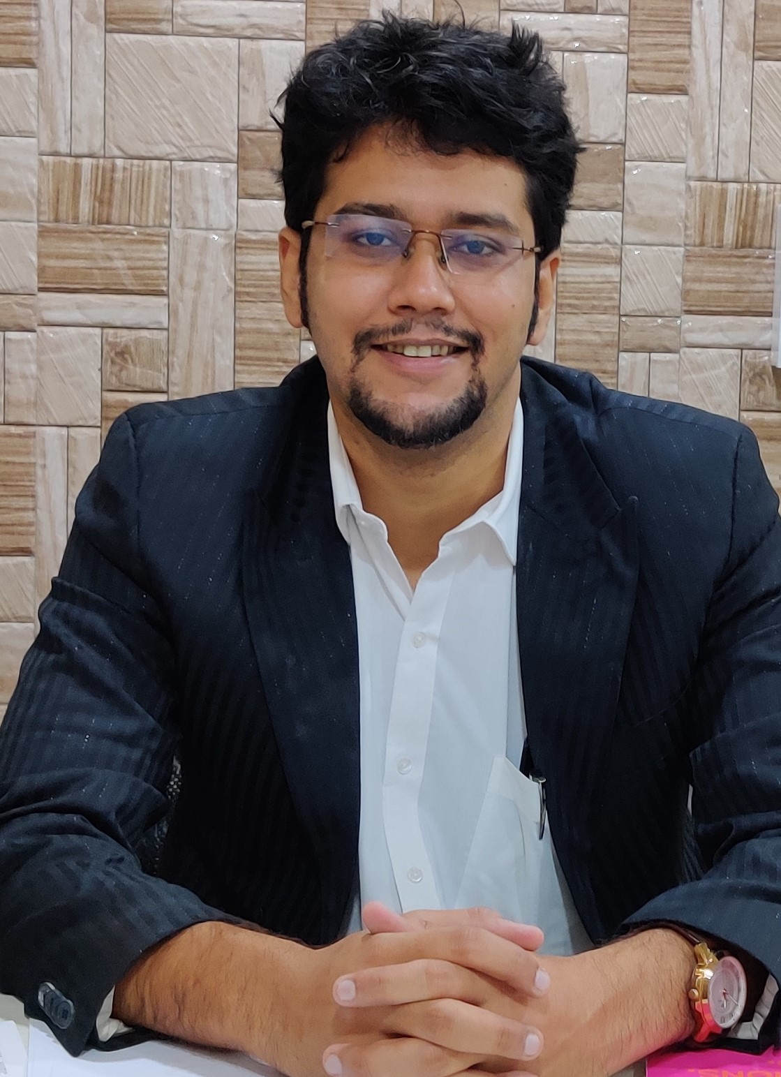 Profile picture of  Dr. Pratik Narsikar